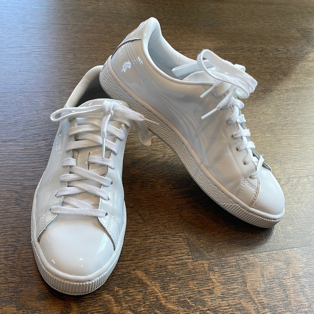Woman white puma basket patent sneakers